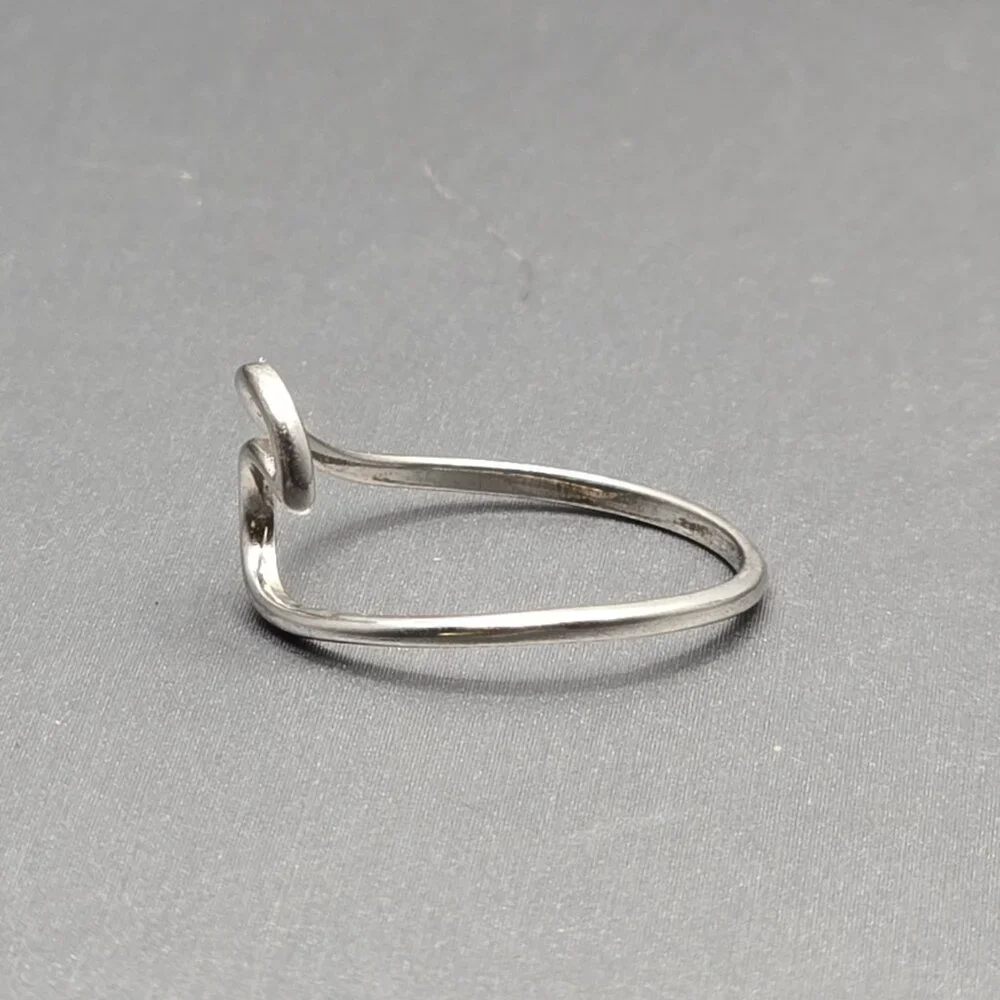 VTG Sterling Silver Wave Ring Size 8 Openwork Minimalist Abstract Wire Design - Picture 2 of 7
